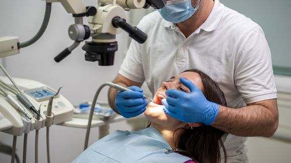 Wisdom Teeth Extraction Under Sedation