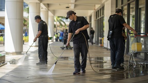Transforming Cape Coral, One Clean at a Time