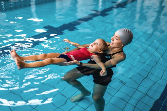 Need Swim Lessons That Fit Your Schedule? Book a Time That Works Best for Your Family!