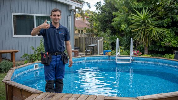 Swimming Pool Cleaning Tool 