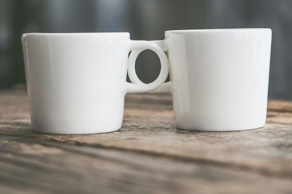Do you offer bulk discounts for custom mugs?