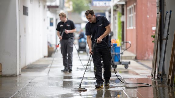 Industrial Facility Cleaning in Sydney − Heavy-Duty Cleaning for Safer Workspaces and Smoother Operations