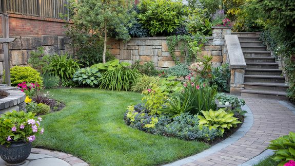 Transform Your Outdoor Spaces with SpiderMonkey Landscaping in Saint Louis, MO
