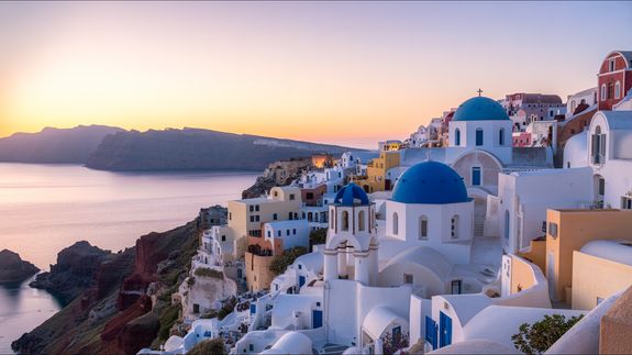 Discover the Best of Santorini With a Personalized Journey