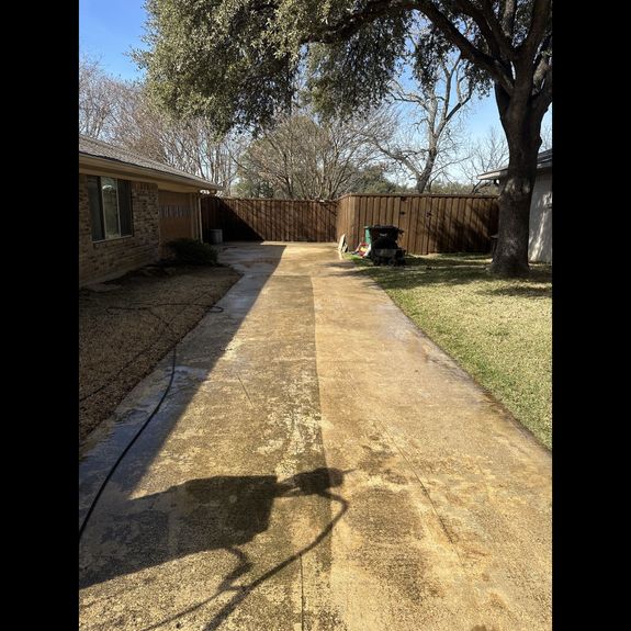 How long does a driveway cleaning take?