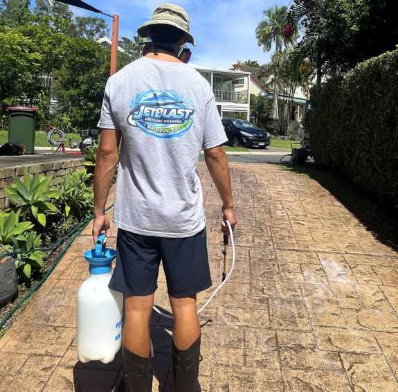 Gold Coast Pressure Washing Same Day Service | Free Quotes