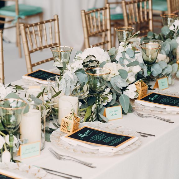 Can you help with budget management for our wedding?