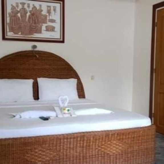 Experience Paradise at Dolphinbay Beach and Dive Resort