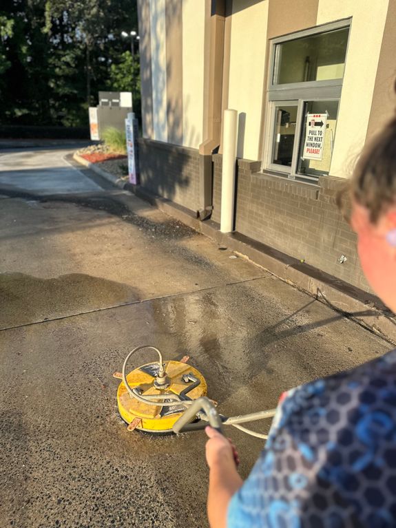 Driveway and Sidewalk Cleaning