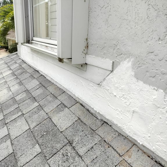 Revitalize Your Home with Expert Stucco Repair in Port St. Lucie!