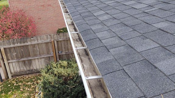 Expert Gutter Cleaning Services in Lincoln, NE