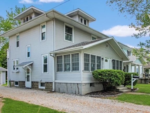 713 Madison St, Port Clinton