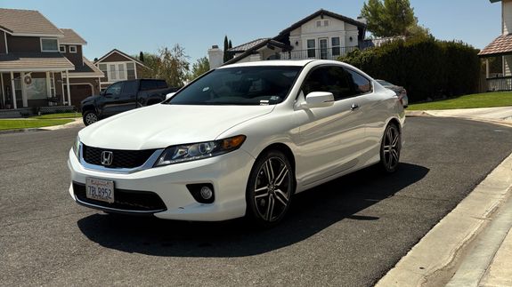 Experience Premium Car Detailing Services in Apple Valley, CA