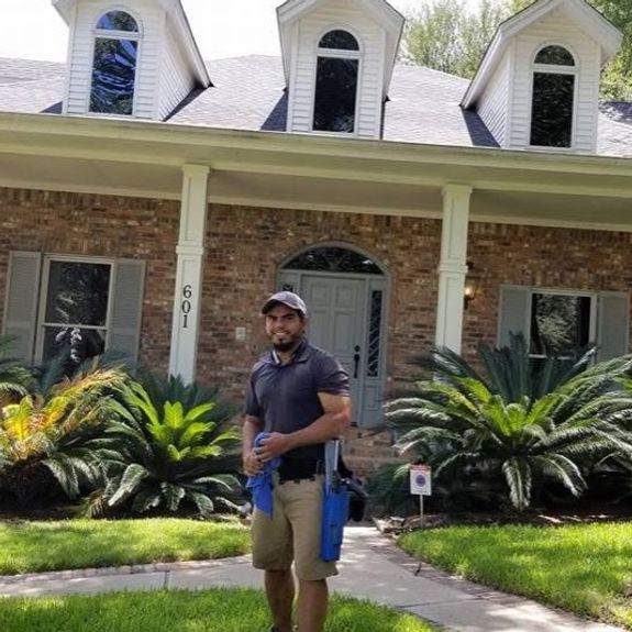 Expert Technicians at Your Service