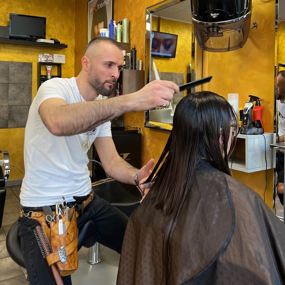Tagli e stile professionale a Varedo – il tuo look, la nostra passione