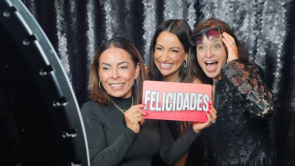 Capture Unforgettable Moments in DFW with Odyssey Entertainment Photo Booth