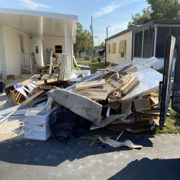 Full-Service Junk Hauling