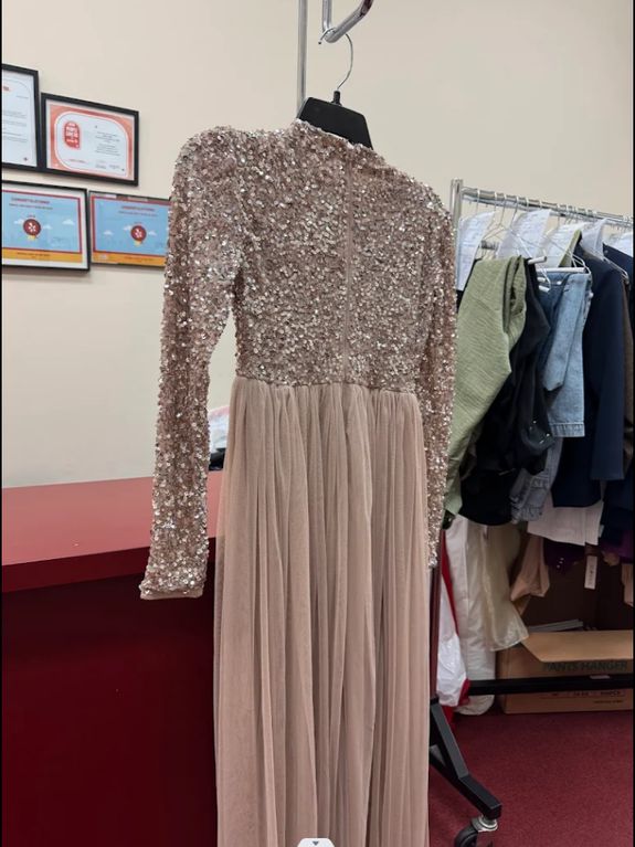 Women’s Clothing Alterations